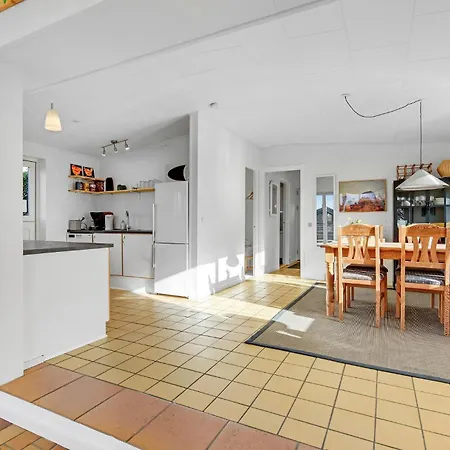 Lovely Home In Broager With Wifi 度假居 *