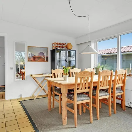 度假居 Lovely Home In Broager With Wifi *